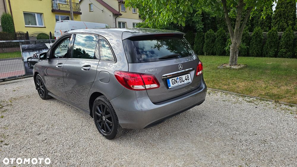 Mercedes-Benz Klasa B 180 d Edition - 7