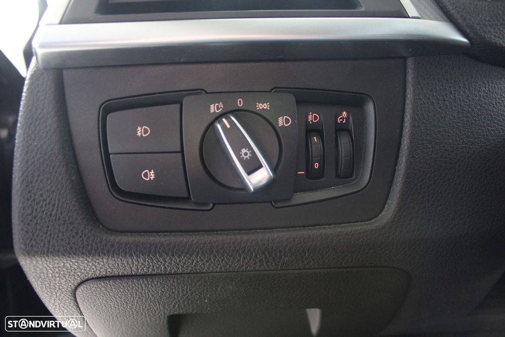 BMW 318 d Touring Pack M Shadow Auto - 7