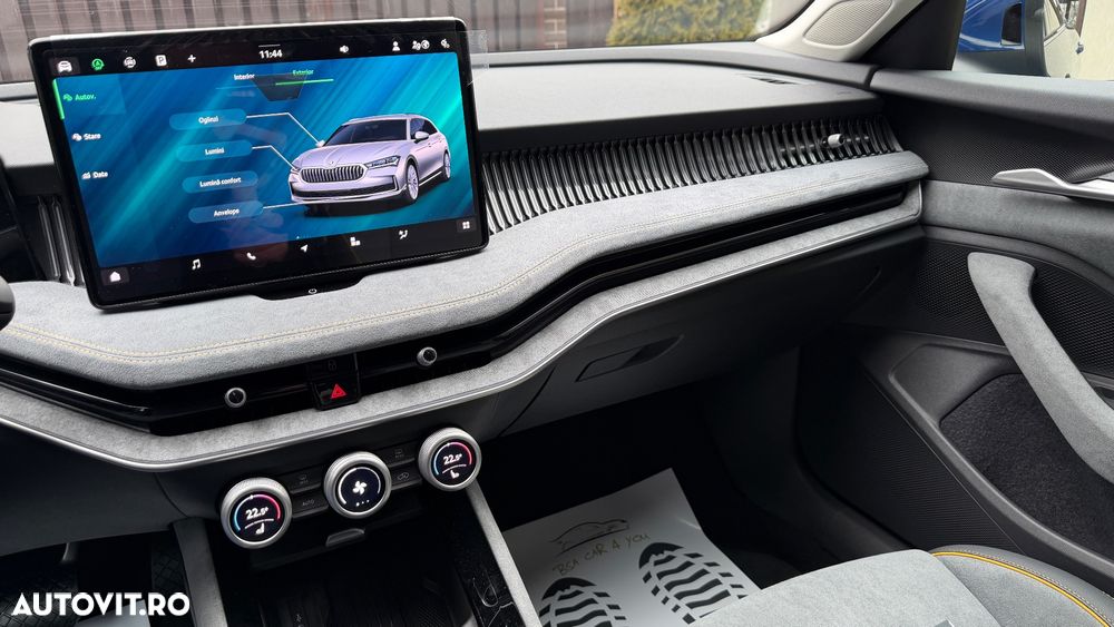 Skoda Superb Combi 2.0 TDI DSG Style - 15