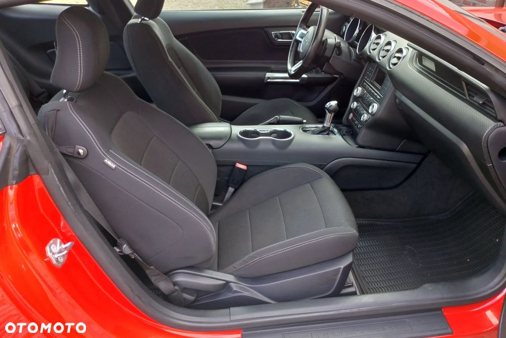 Ford Mustang 3.7 V6 - 15