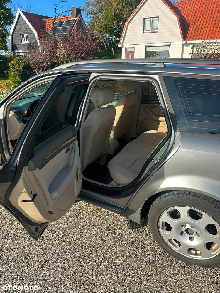 Audi A4 Avant - 6