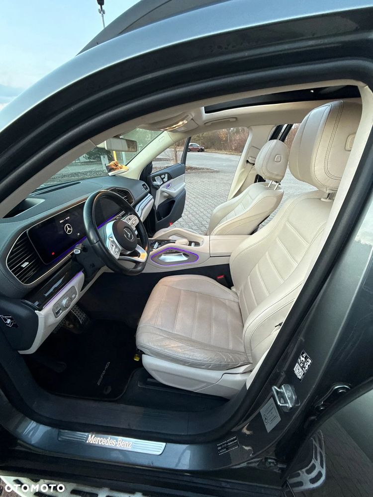 Mercedes-Benz GLS - 16
