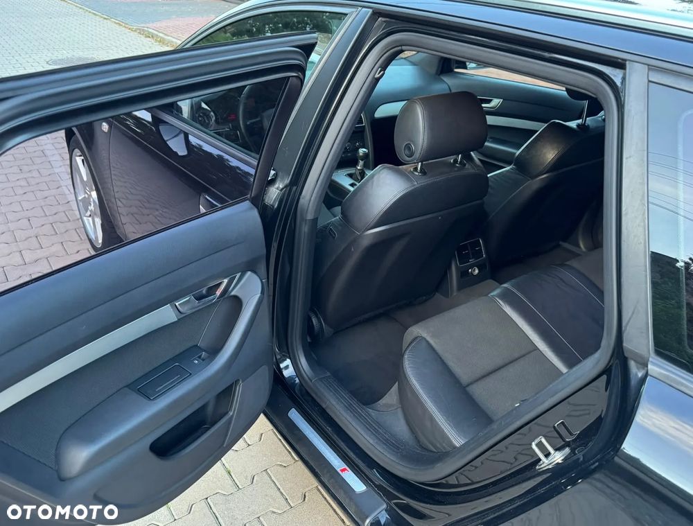 Audi A6 Avant - 17