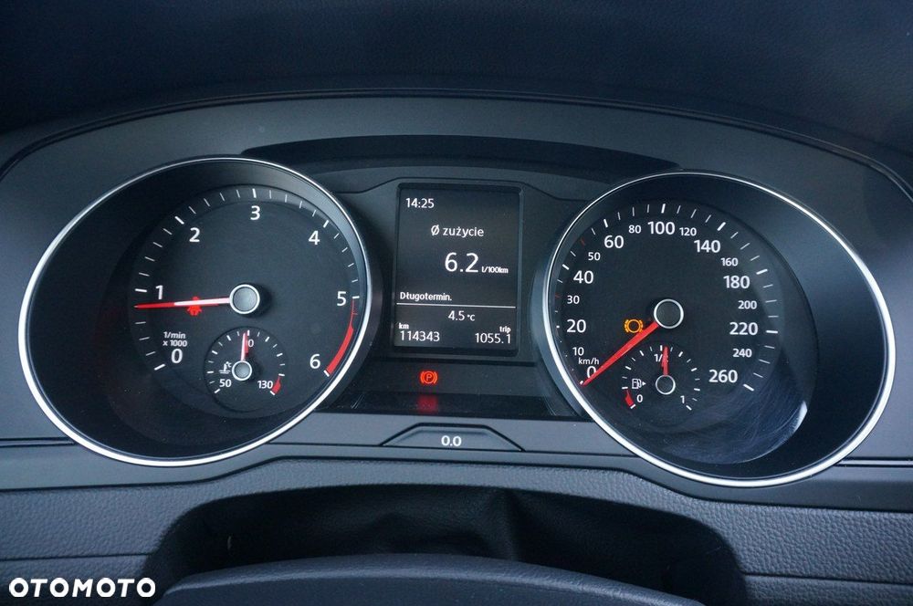 Volkswagen Passat Variant 2.0 TDI EVO Essence - 14