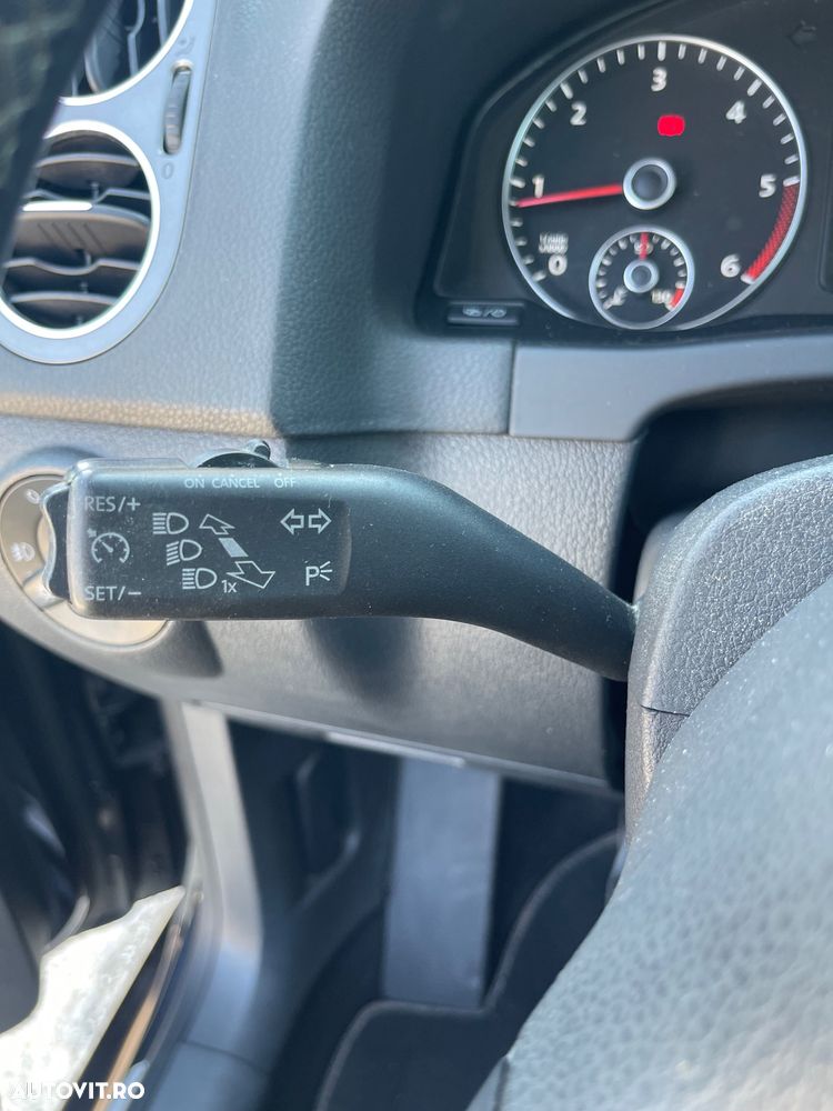 Volkswagen Golf Plus 1.6 TDI DPF Trendline - 14