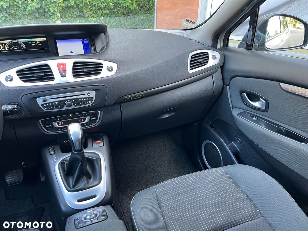 Renault Scenic 2.0 16V 140 CVT Luxe - 11