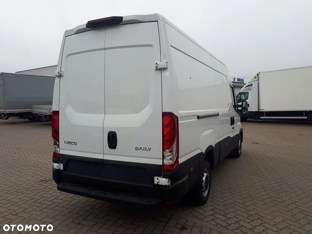 Iveco 35S16A8V - 3