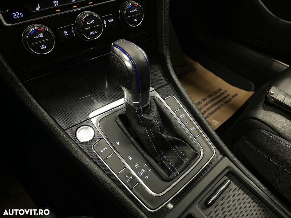 Volkswagen Golf 1.4 GTE Plug-In-Hybrid DSG - 28