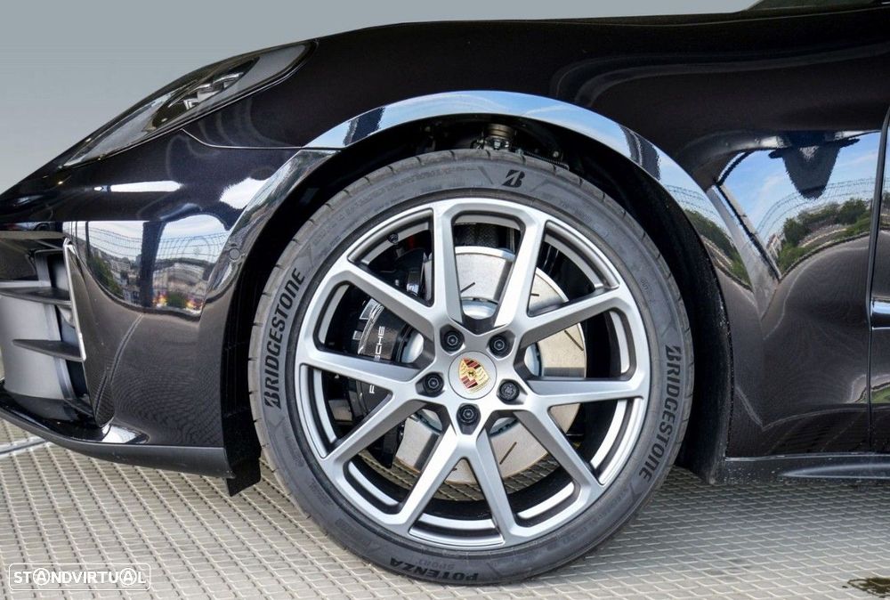 Porsche Panamera 4 E-Hybrid - 6