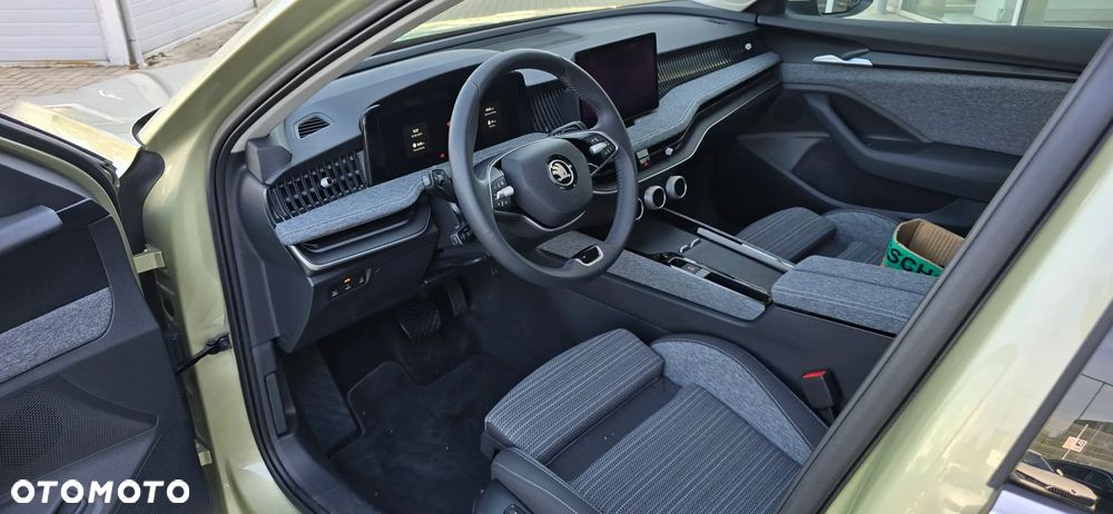 Skoda Superb 2.0 TDI SCR 4x4 Selection DSG - 6