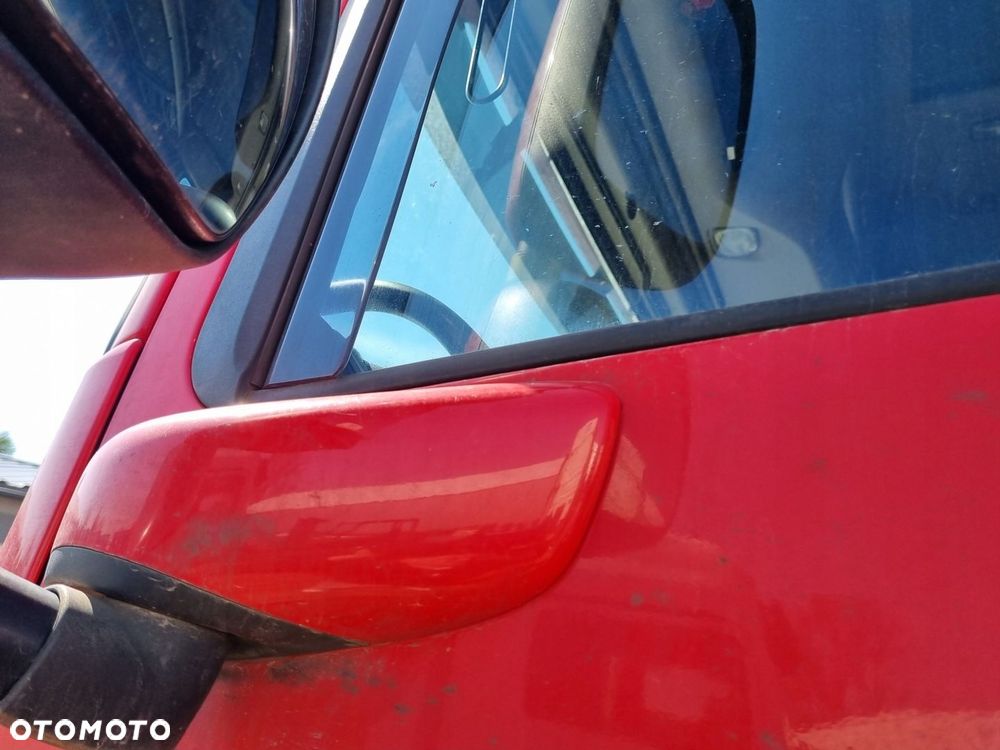 OBUDOWA OSŁONA MOCOWANIA LUSTERKA LEWA DAF XF 106 - 1