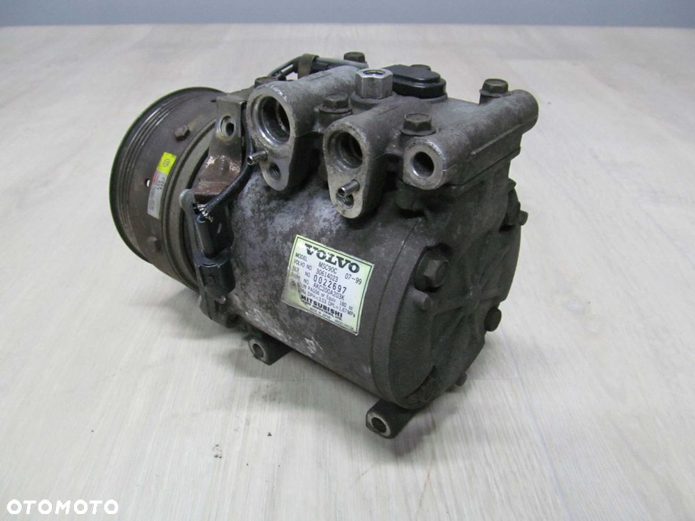 VOLVO S40 V40 1.8B 99-04  SPREZARKA KLIMATYZACJI 30614023 - 4