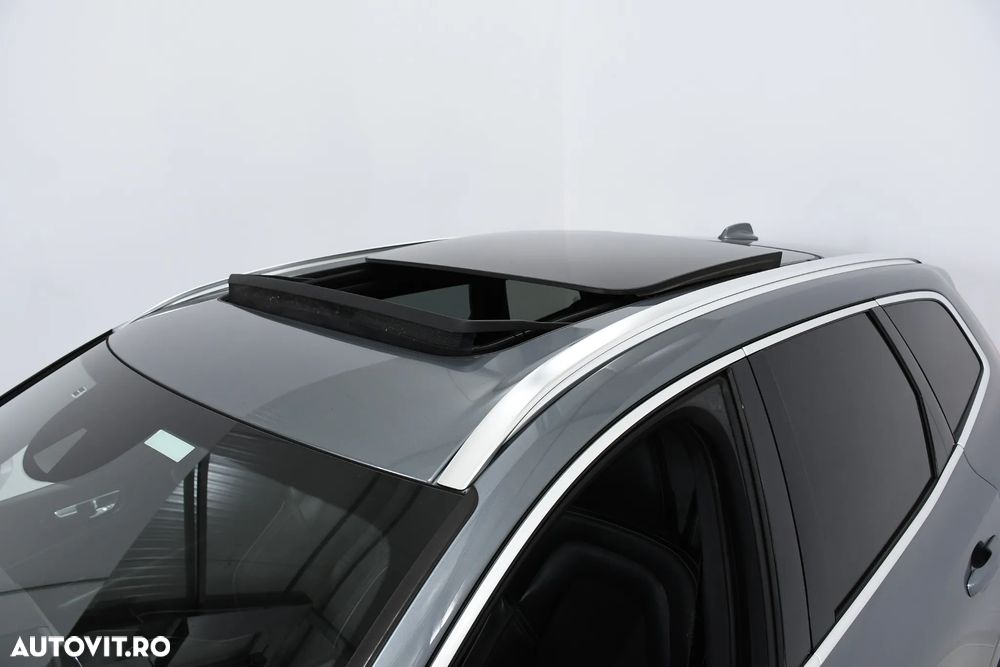 Volvo XC 60 D4 AWD Geartronic RDesign - 33