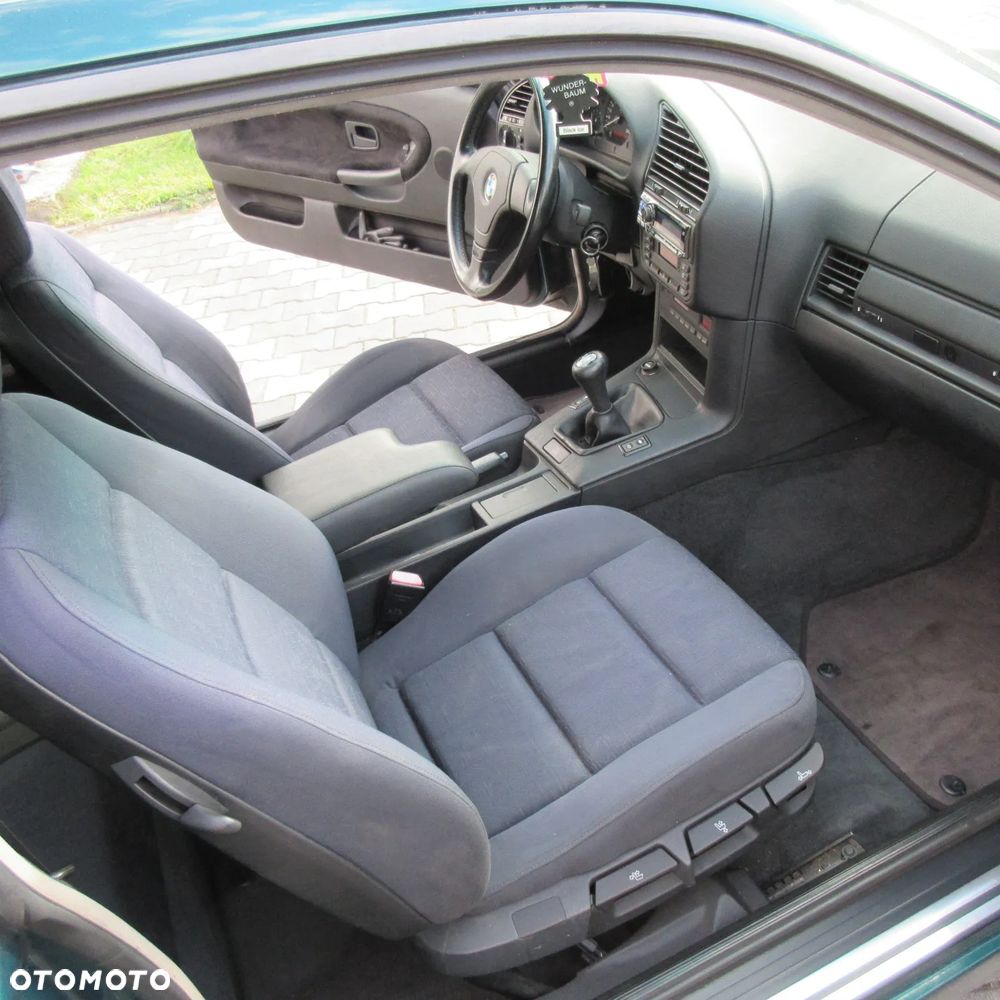 BMW Seria 3 318ti - 24