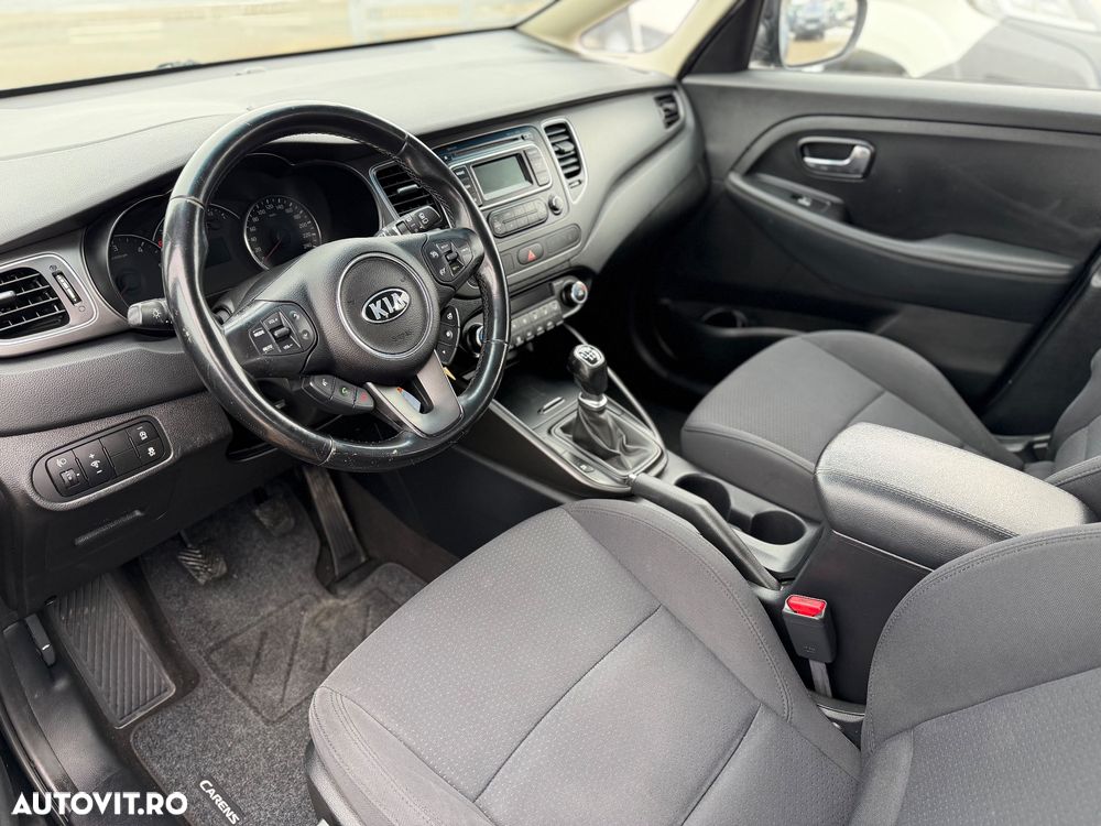 Kia Carens 1.7 DSL CONFORT - 10
