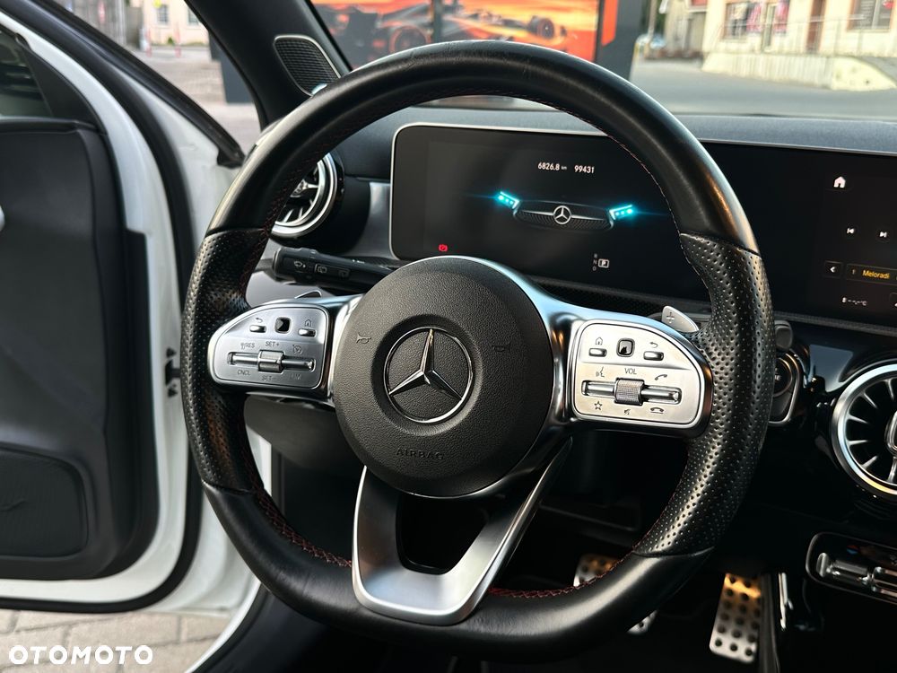 Mercedes-Benz Klasa A 180 d 7G-DCT - 32