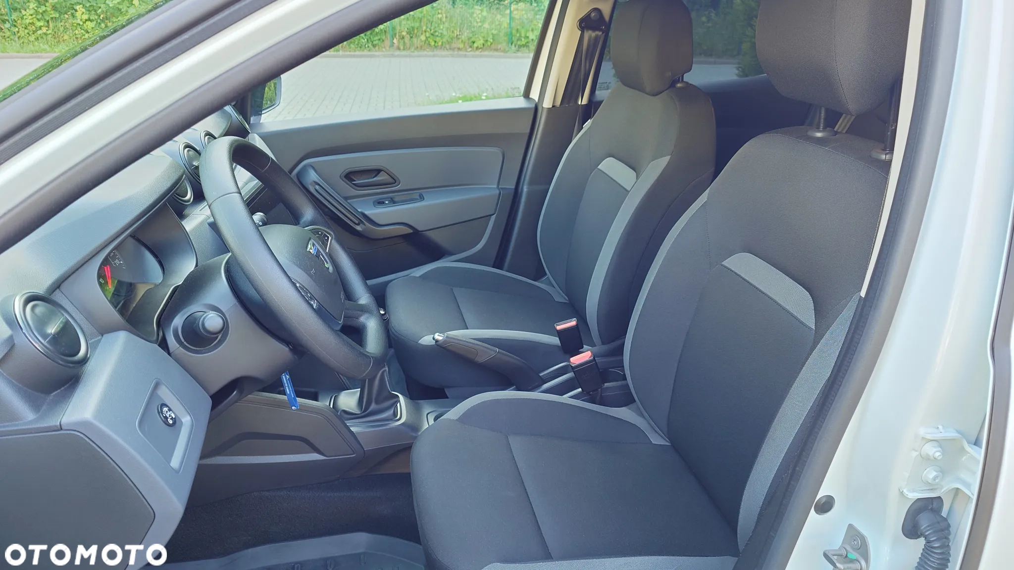 Dacia Duster 1.0 TCe Essential - 13