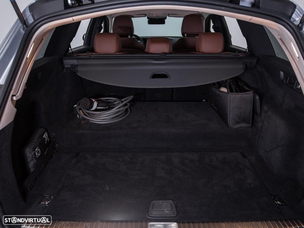 Mercedes-Benz E 300 de 9G-TRONIC - 13