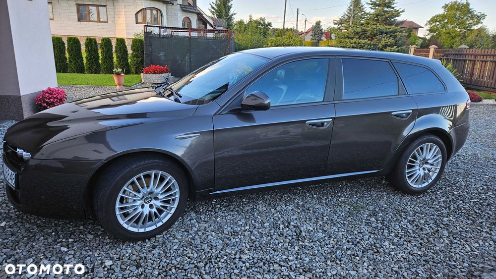 Alfa Romeo 159 - 6