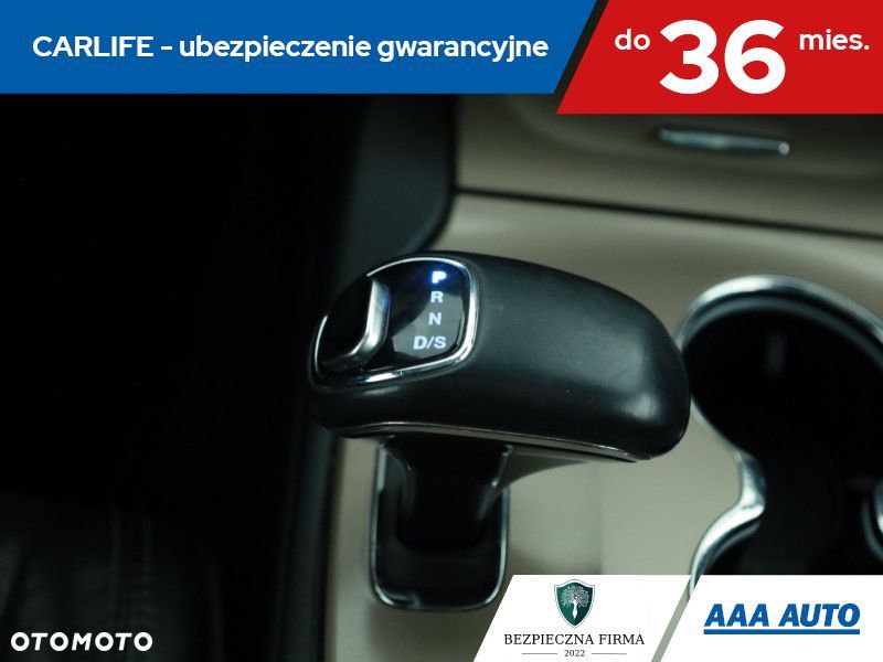 Jeep Grand Cherokee - 19