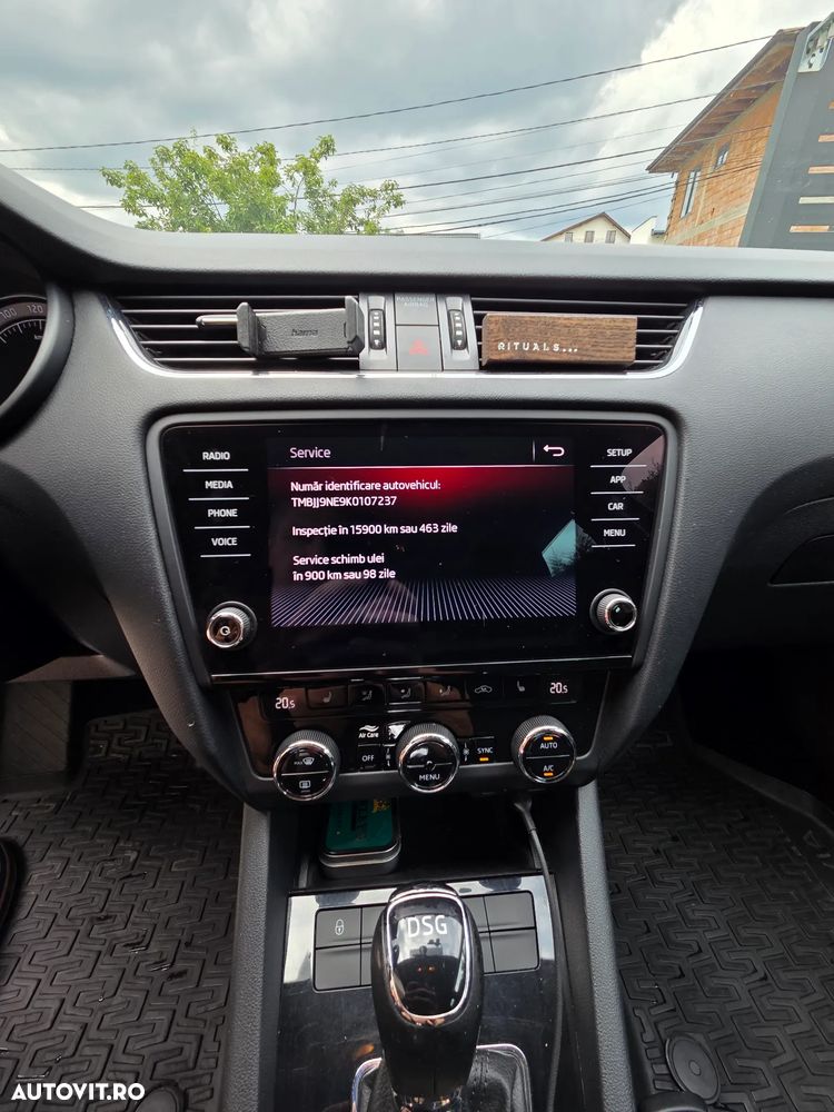 Skoda Octavia 2.0 TDI DSG Style - 12