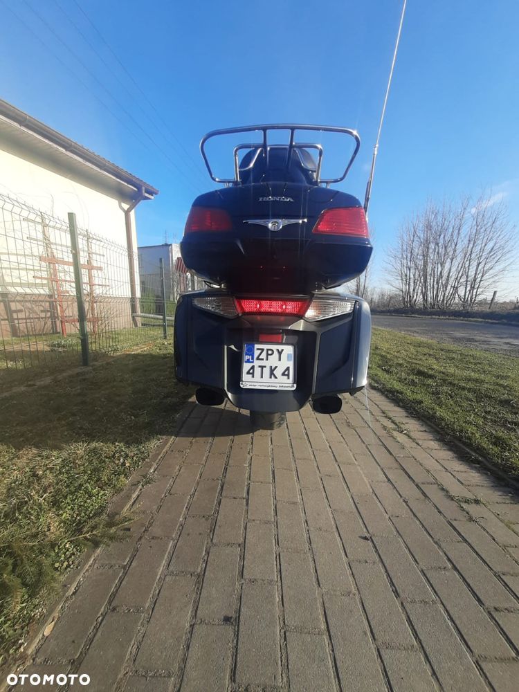 Honda GL - 9