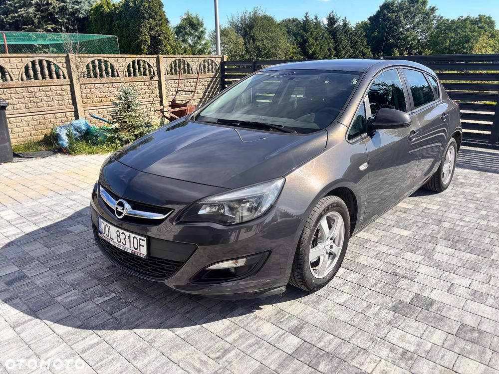 Opel Astra 1.6 Essentia - 1