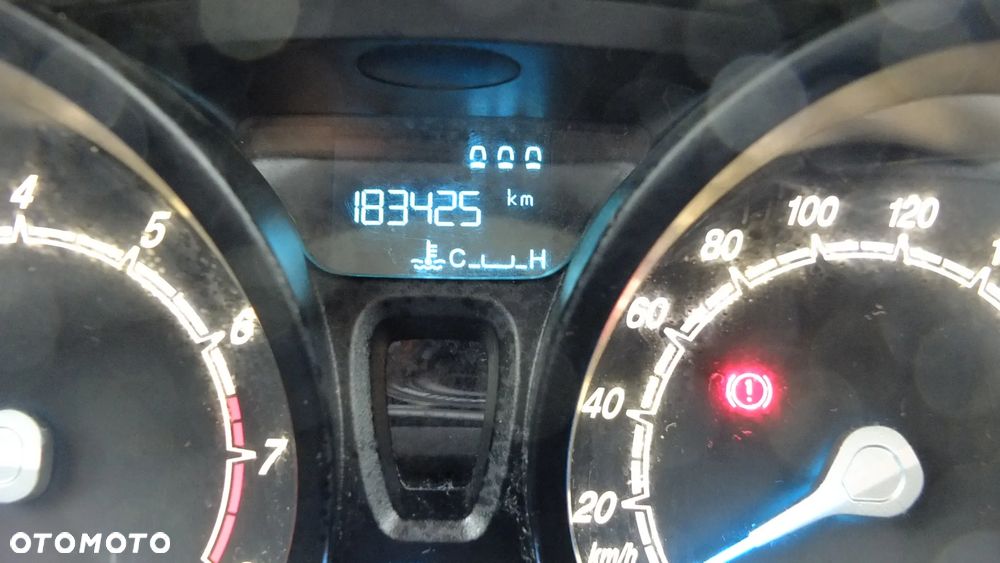 Ford Tourneo Courier 1.0 EcoBoost Trend - 35