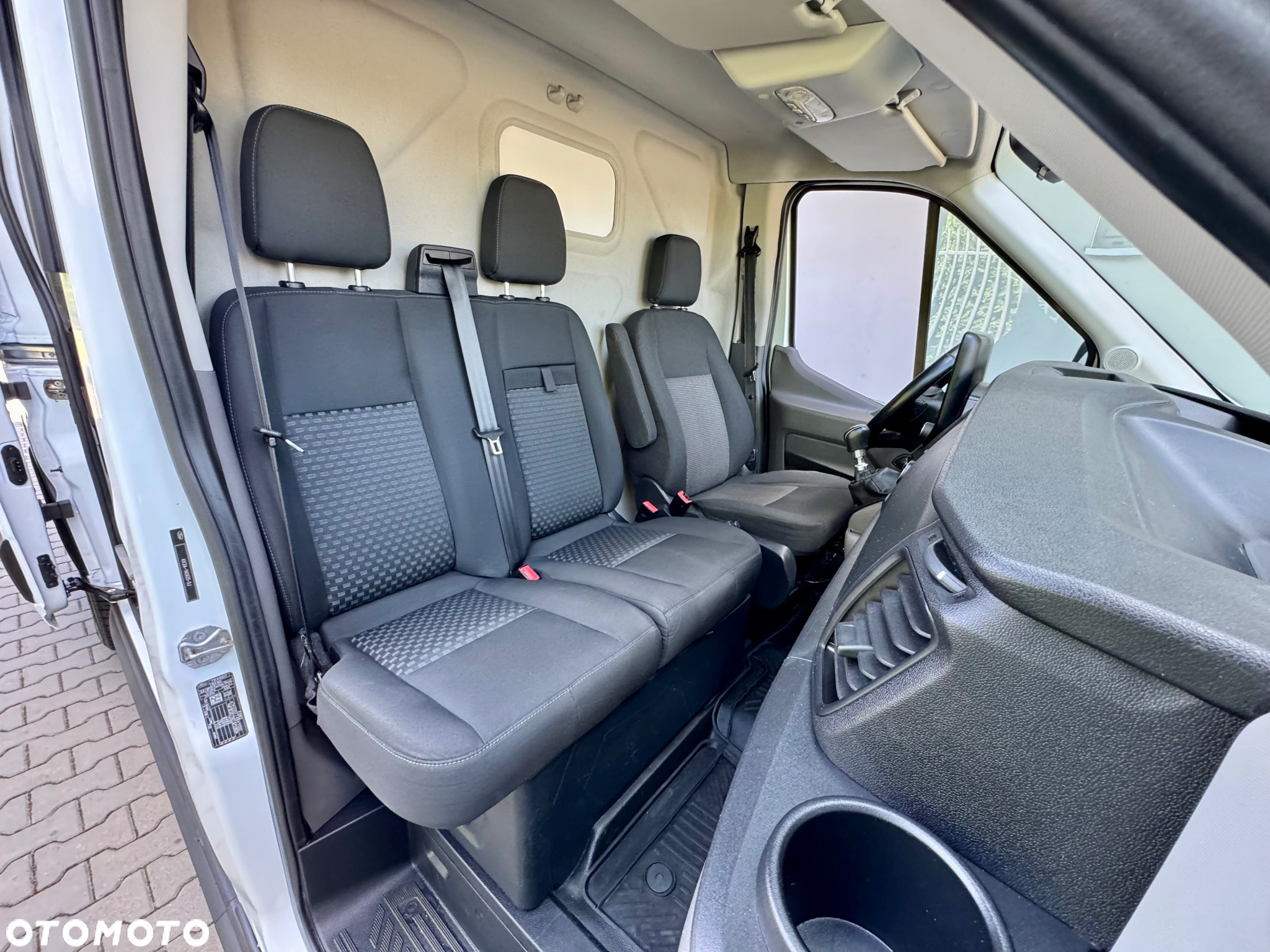 Ford TRANSIT AWD 4X4 podwójne drzwi / drzwi tylne 180 Faktura VAT 23% Kamera Monitor 170KM klimatyzacja podgrzewane siedzenia czujniki 3 osobowy faktura VAT23% serwis zadbany BOGATA OPCJA L2H2 wysoki napęd na cztery koła - 21