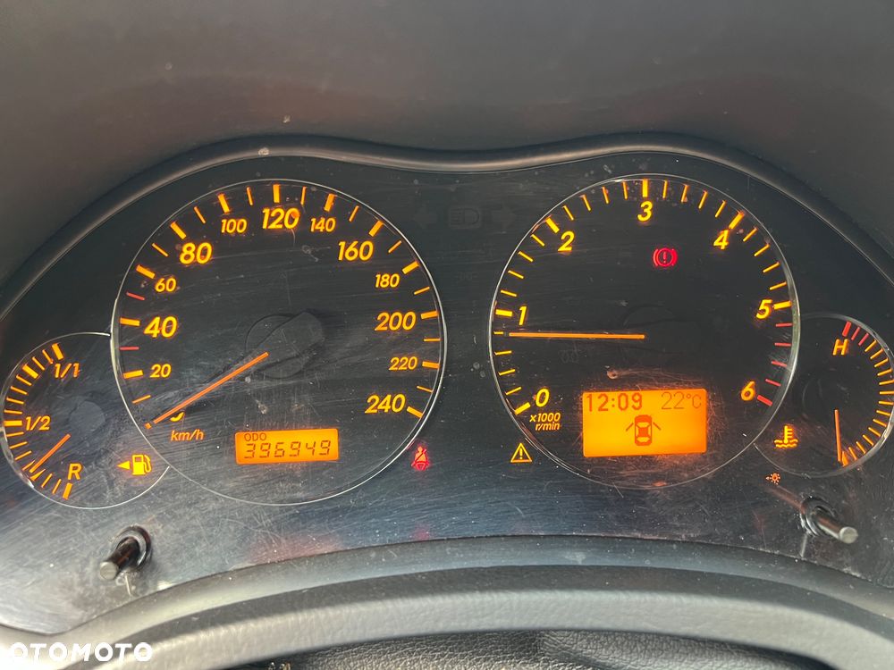 Toyota Avensis 2.2 D-4D Platinium - 14