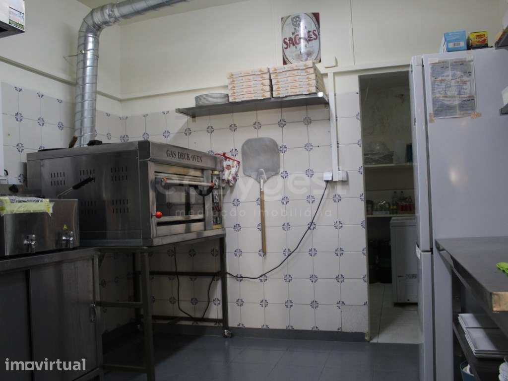 Trespasse de Snack-Bar em Portimão - Pronto a Funcionar - Grande imagem: 3/17