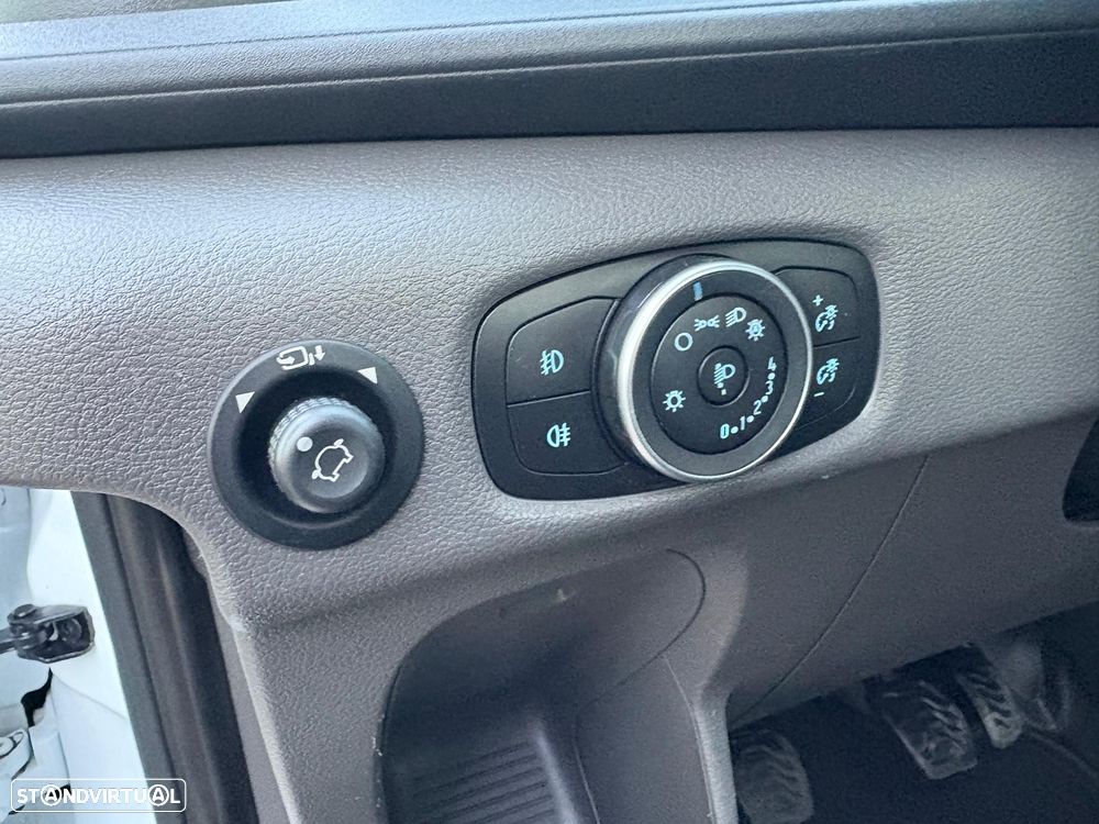 Ford TRANSIT - 11