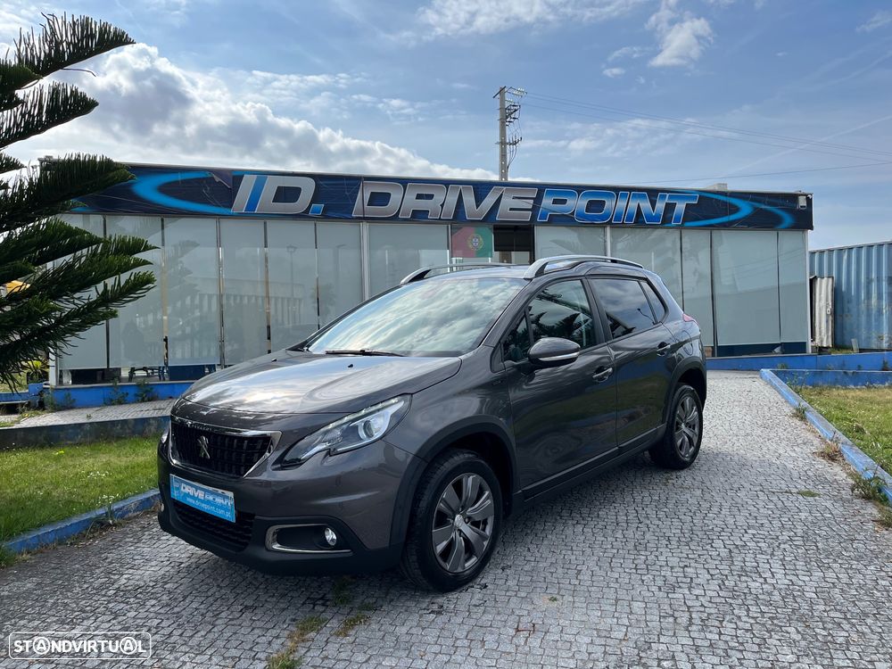 Peugeot 2008 1.5 BlueHDi Signature - 2