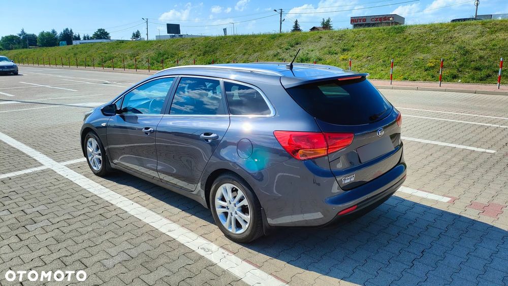Kia Ceed - 28