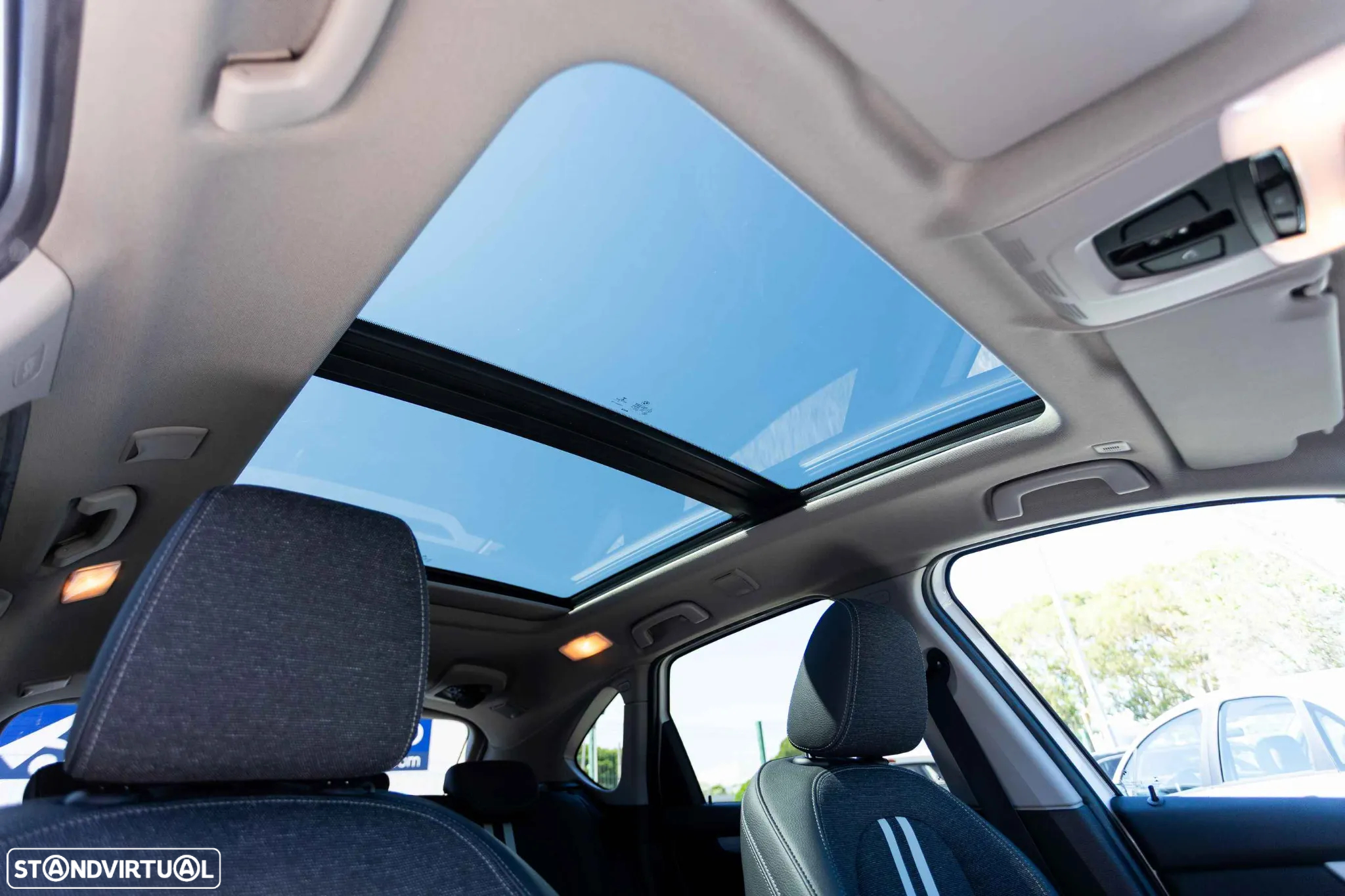 BMW 225xe Active Tourer Advantage - 38