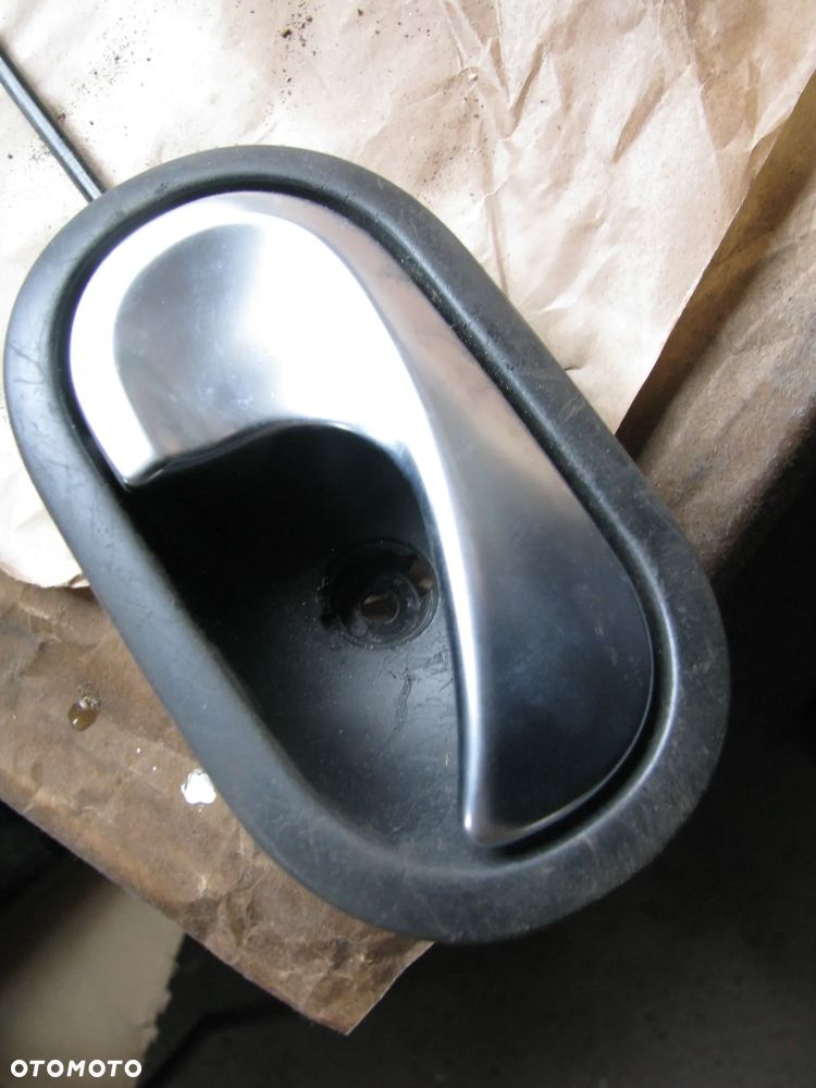 ZESTAW ZAMEK DRZWI ORAZ KLAMKA PRAWY TYŁ SPRAWNE RENAULT MEGANE II 212467 - 6