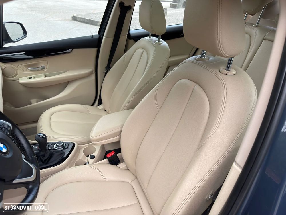BMW 216 Active Tourer d Luxury Line - 9