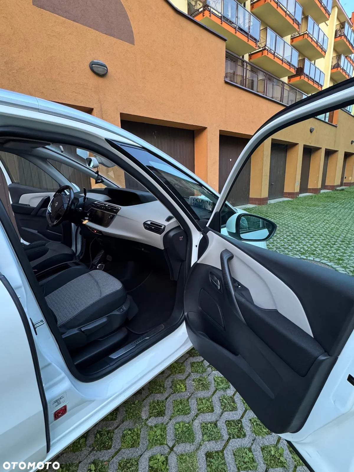 Citroën C4 Grand Picasso - 14