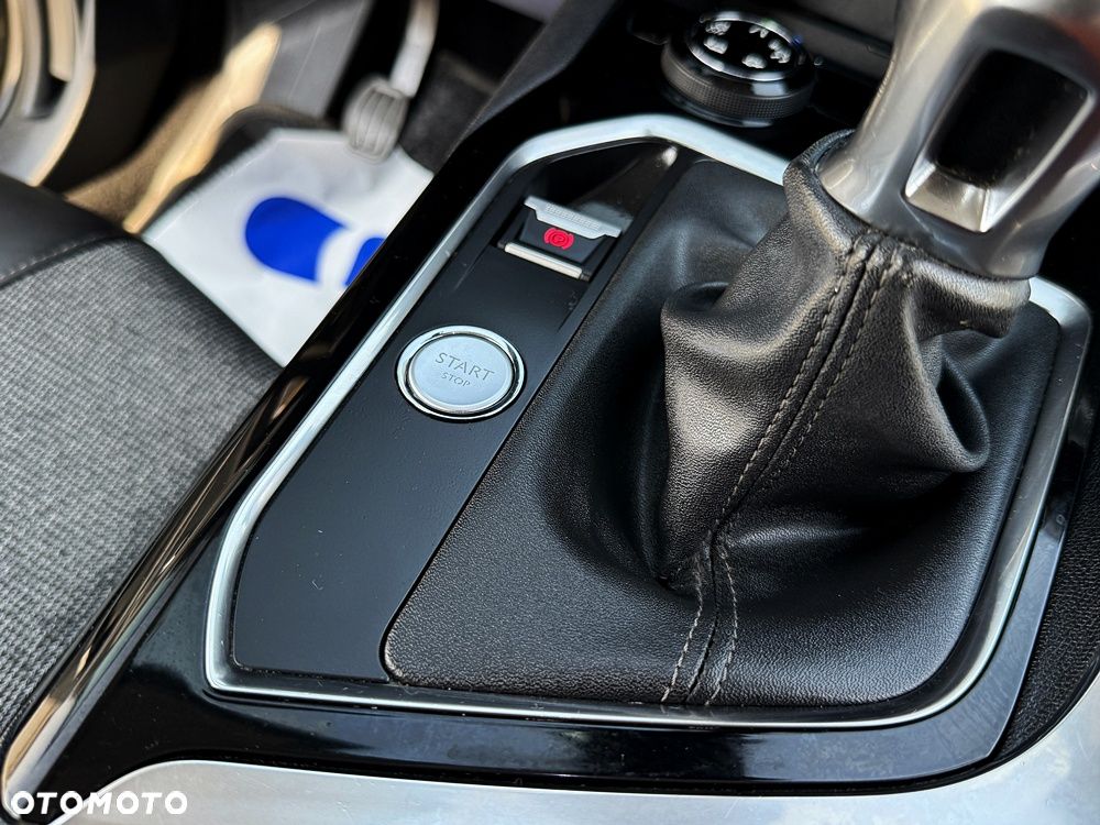 Peugeot 3008 HDi FAP 150 Business-Line - 40