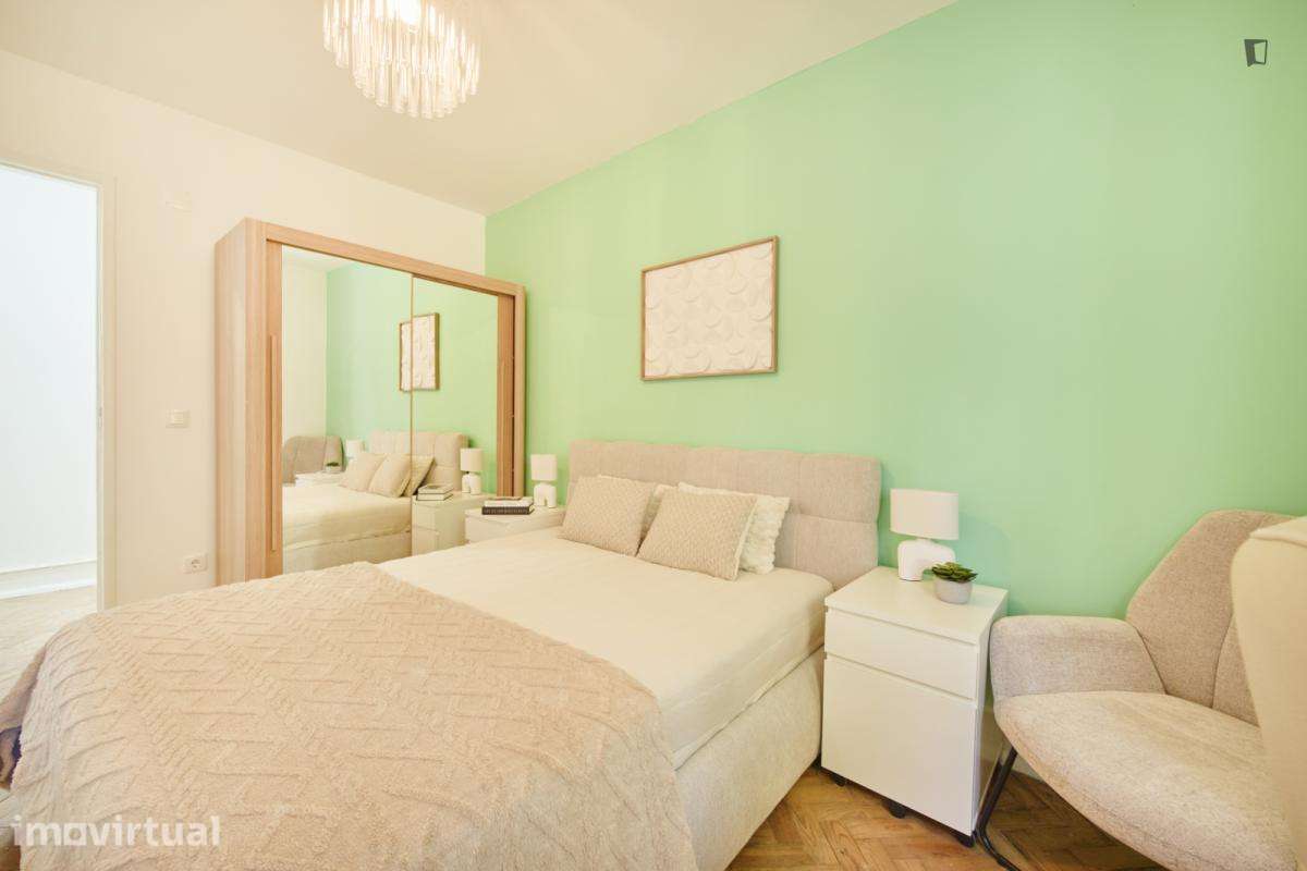 Quarto - localizado em Roma-Areeiro Lisbon - Grande imagem: 5/25