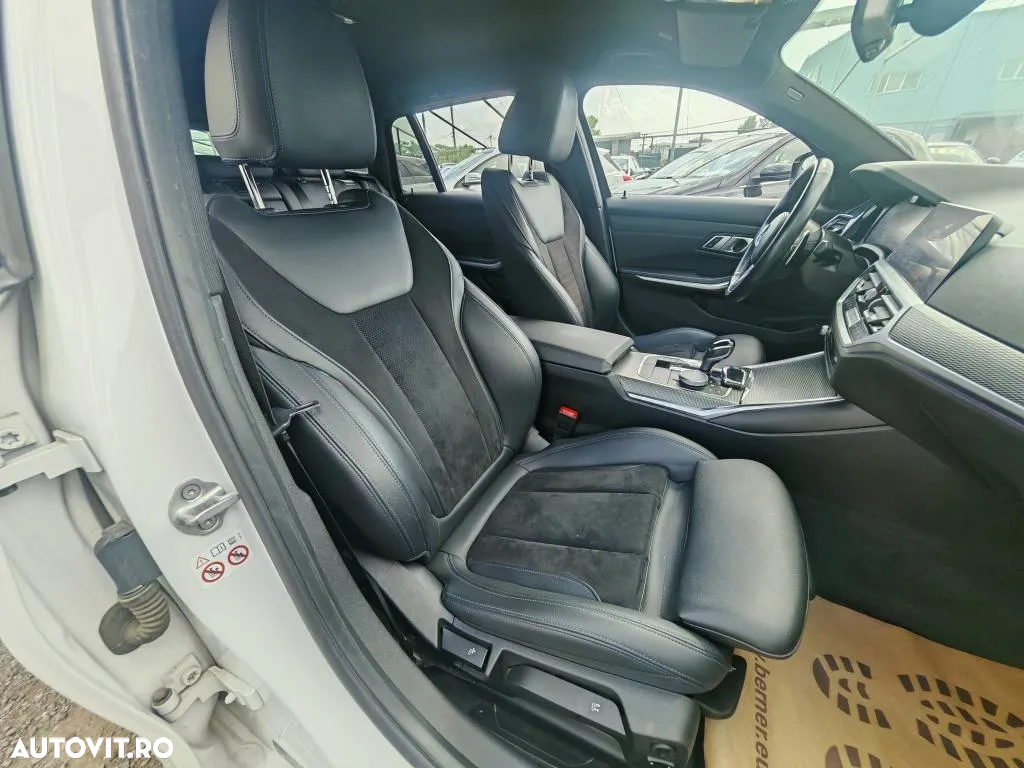 BMW Seria 3 320d xDrive AT MHEV - 13