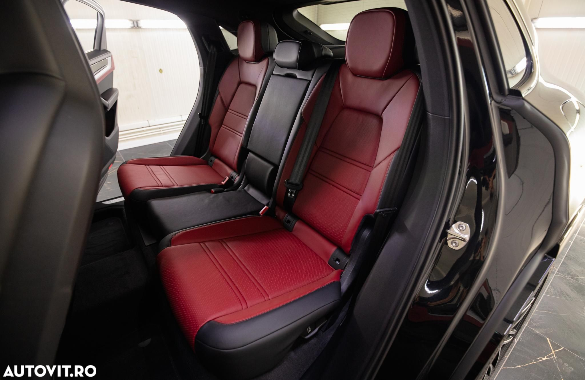 Porsche Cayenne - 14