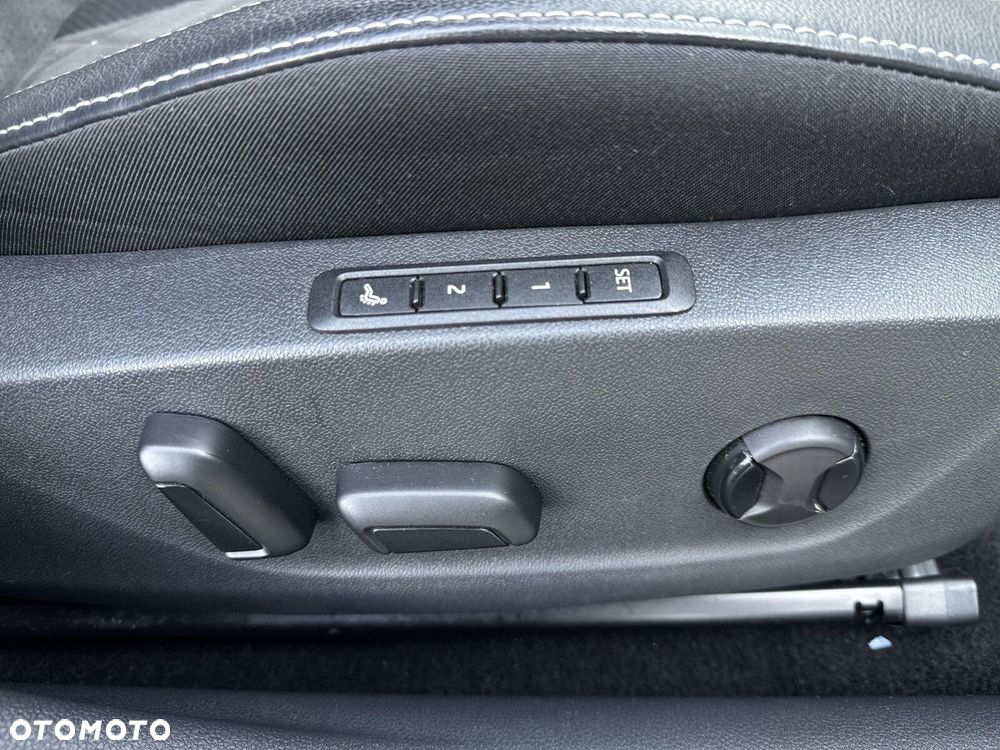 Skoda Octavia 2.0 TDI RS DSG - 14