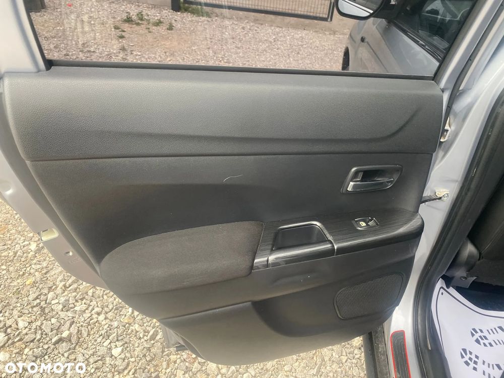 Mitsubishi ASX - 20