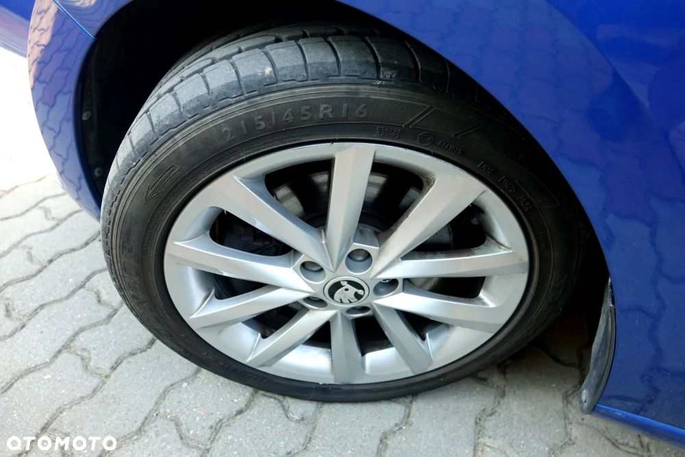 Skoda RAPID 1.0 TSI Style - 21