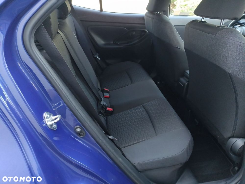 Toyota Yaris Cross Hybrid 1.5 Comfort 4x4 - 13