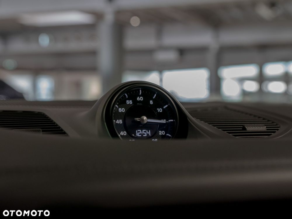 Porsche Cayenne - 23