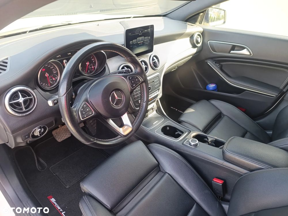 Mercedes-Benz CLA - 5