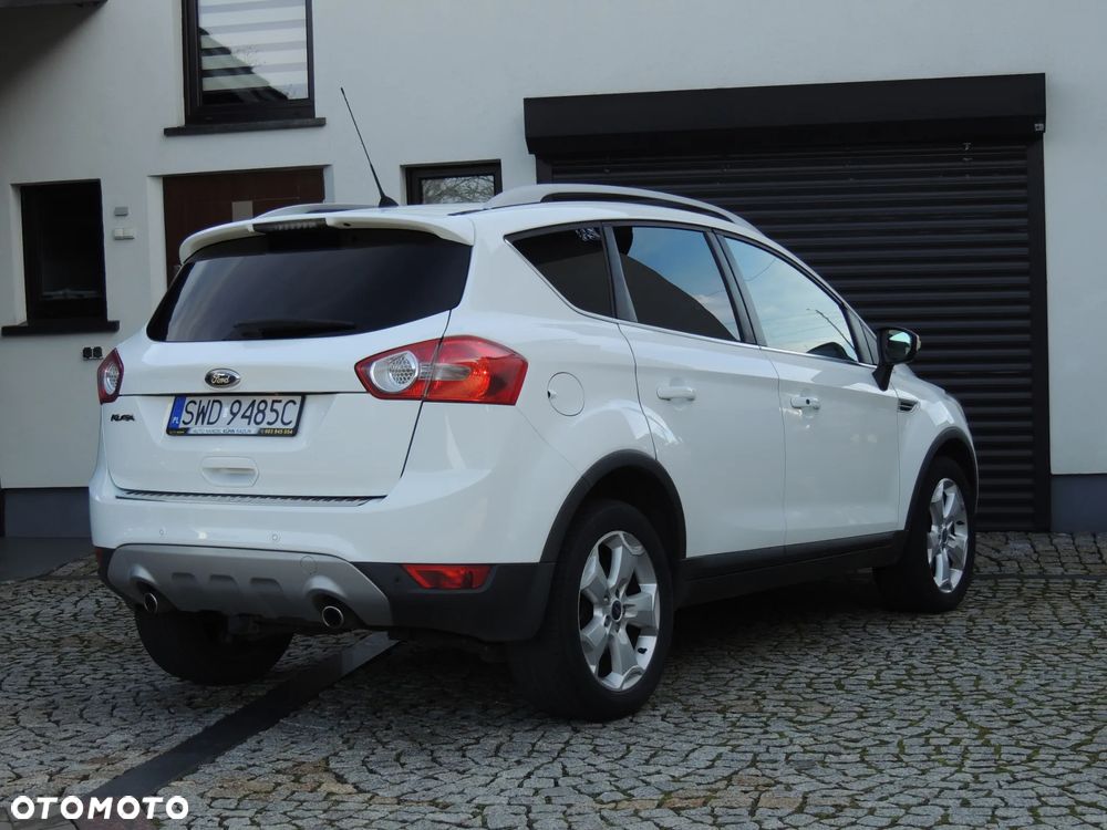 Ford Kuga 2.0 TDCi 4WD Titanium - 29
