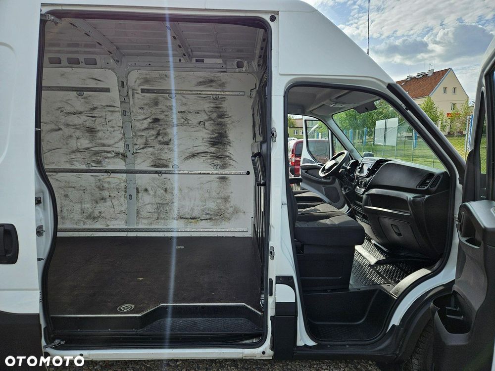 Iveco Daily 35S18 - 10